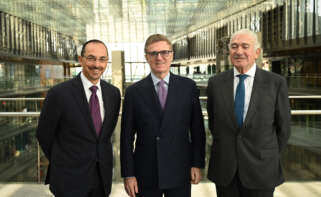 De izq. a dcha.: Gianni Vittorio Armani, consejero delegado de Endesa, Flavio Cattaneo, CEO del Grupo Enel, y José Bogas, consejero externo de Endesa.