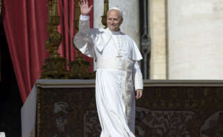 El Papa León XIV durante la canonización de Carlo Acutis, en la Plaza de San Pedro del Vaticano. Foto: Stefano Spaziani / Europa Press