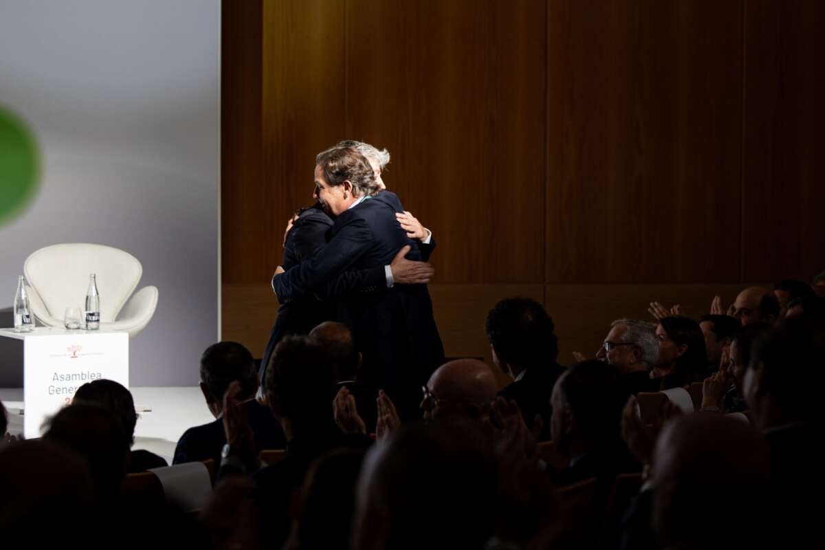 El presidente de Fluidra, Eloi Planes, y el presidente de Estrella Galicia, Ignacio Rivera. Foto: Instituto de Empresas Familiares.