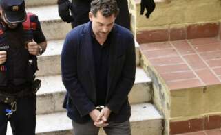 Jonathan Andic, el hijo del fundador de Mango, a su salida del Juzgado de Instrucción 5 de Martorell tras declarar ante la jueza
