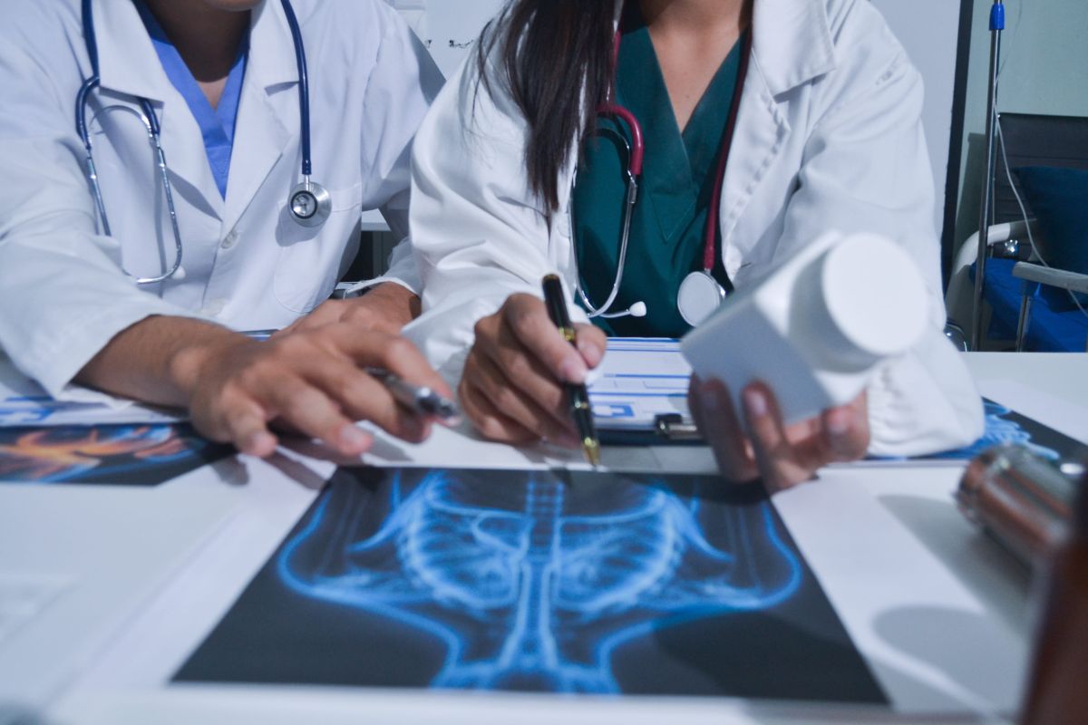 Médicos | Foto de 123RF/armmypicca