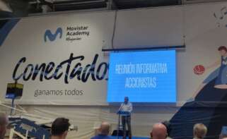 Reunión de accionistas Estudiantes