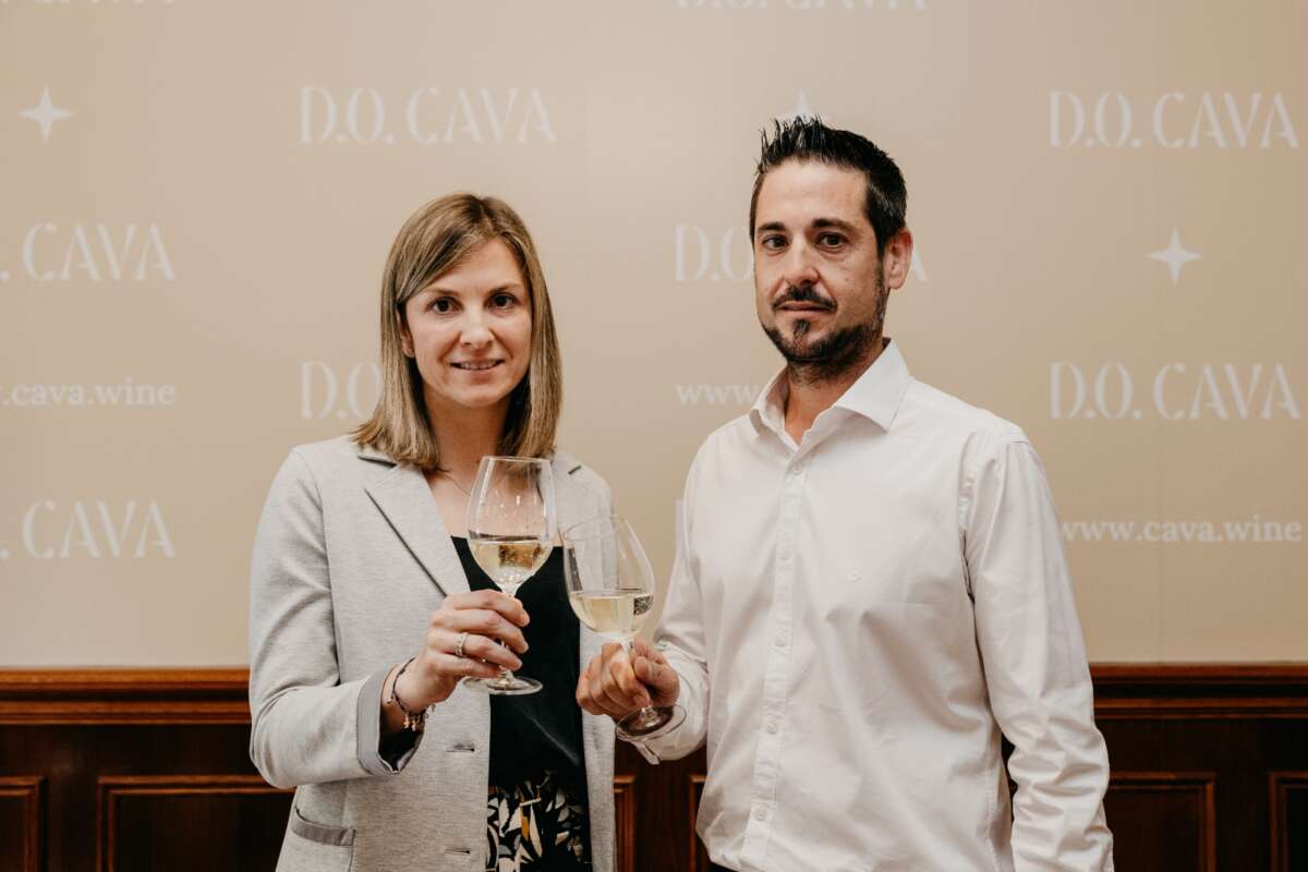 La presidenta y el vicepresidente de D.O. Cava, Marta Vidal y David Sendra. Foto: D.O. Cava.
