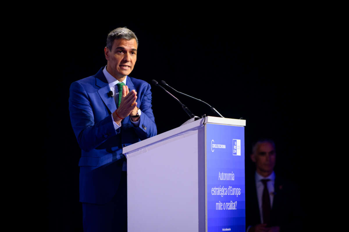 Pedro Sánchez duranfe su ponencia en el Cercle