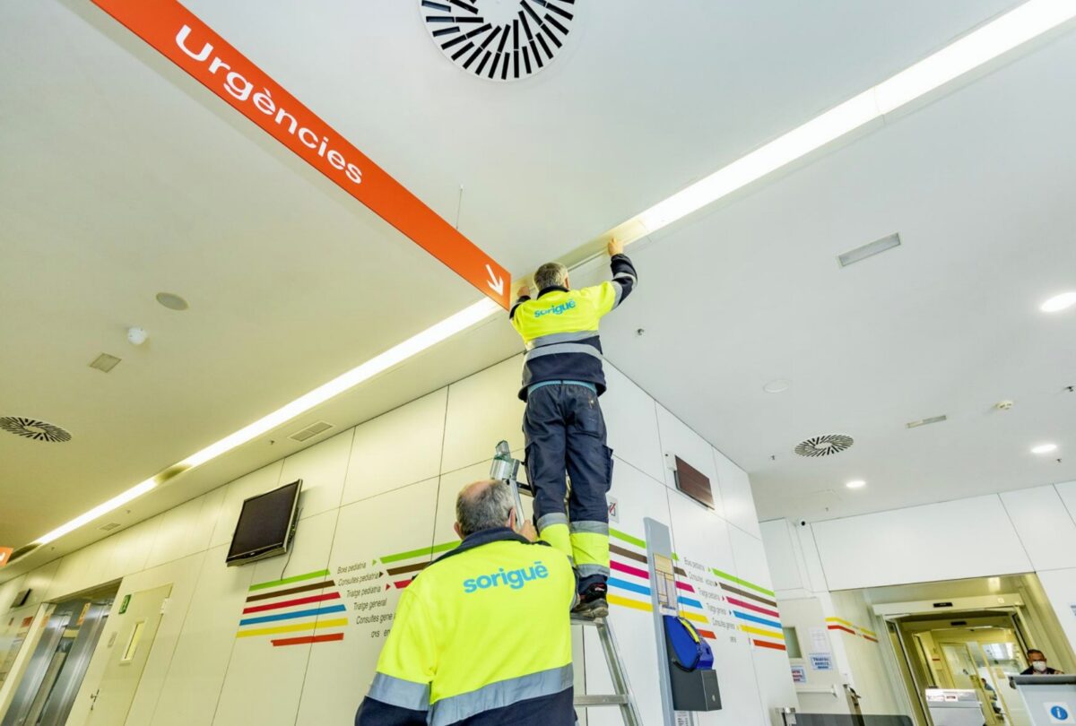 Varios trabajadores de Sorigué. Foto: Sorigué.