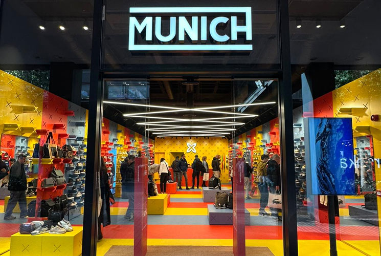 Tienda Munich en el centro comercial de La Maquinista. Foto: Munich.