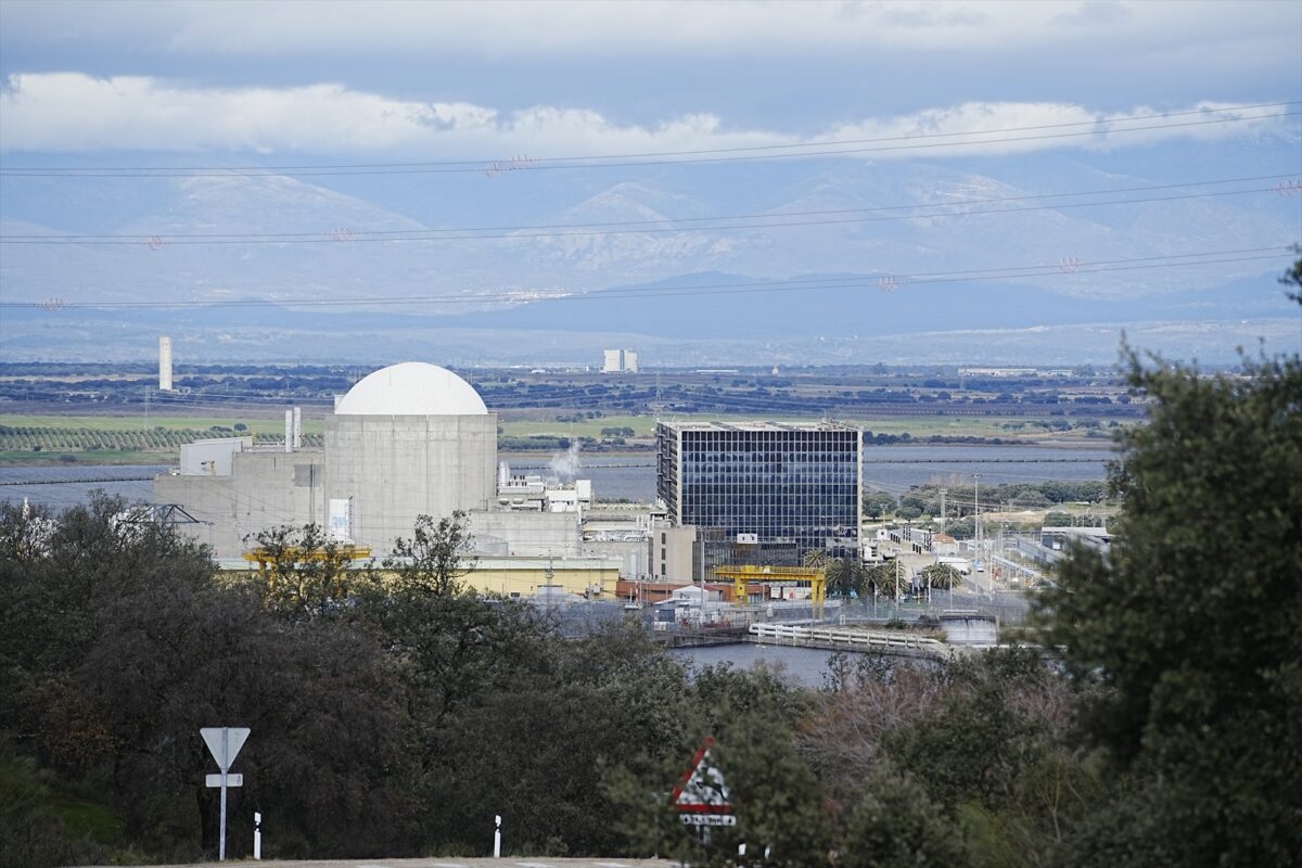 Almaraz seguirá abierta hasta 2030