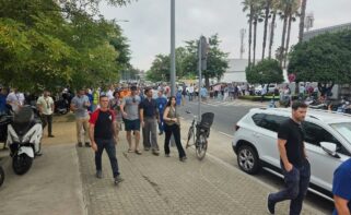 Archivo - Protestas de los trabajadores de Airbus en la planta de Tablada (Sevilla).