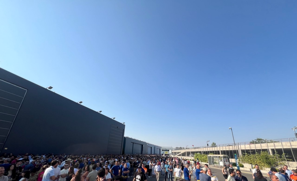 Empleados de Airbus en la planta de Getafe en Madrid