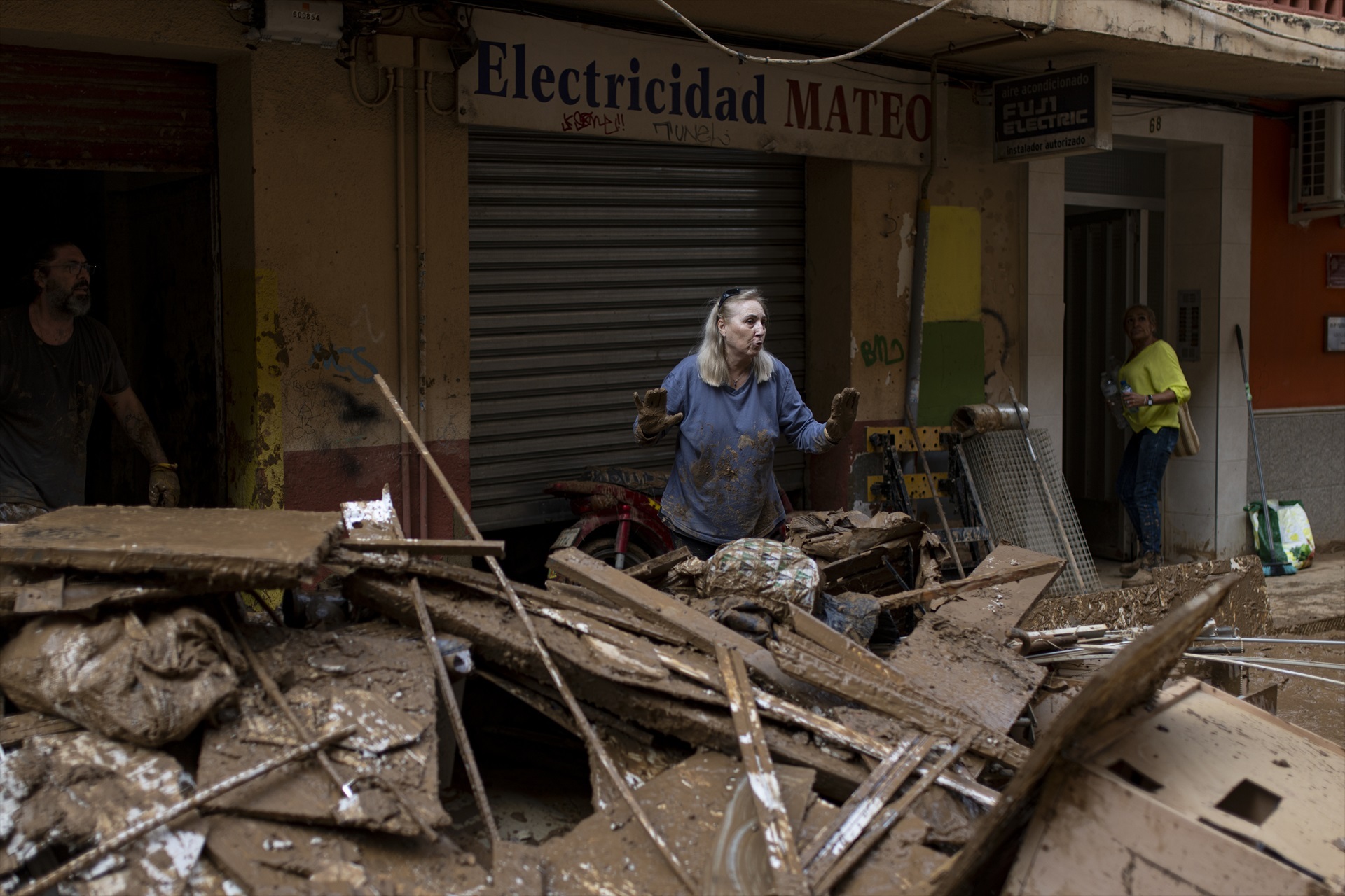 Más de 200 voluntarios de Protección Civil intervienen en Valencia por la DANA Foto: Lorena Sopêna / Europa Press