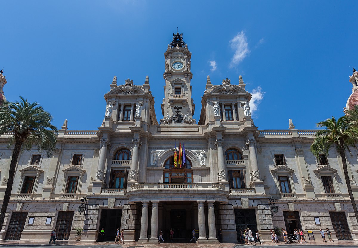El ayuntamiento de valencia reduce su deuda