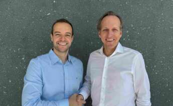 Eduardo Seara, socio gerente y fundador de SMX Logistics y Javier Romeu, CEO de TIBA.