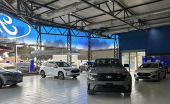 Vehículos expuestos en Ford Vedat Mediterráneo