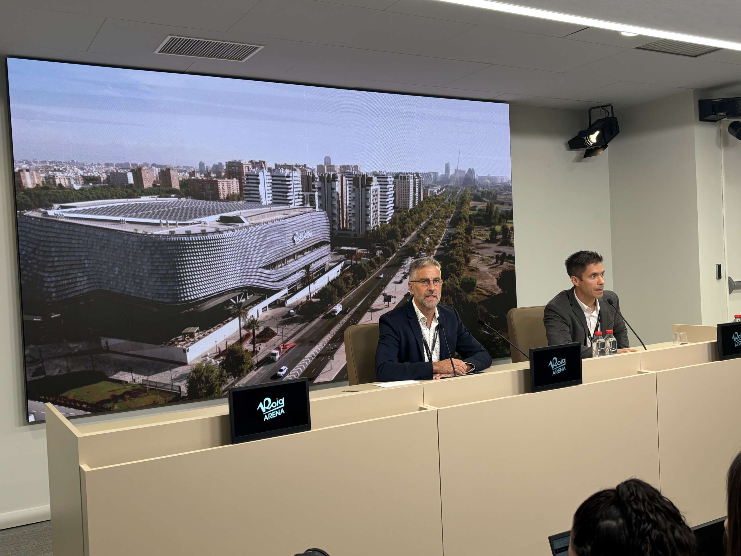 Víctor Sendra, director general del Roig Arena, en rueda de prensa.