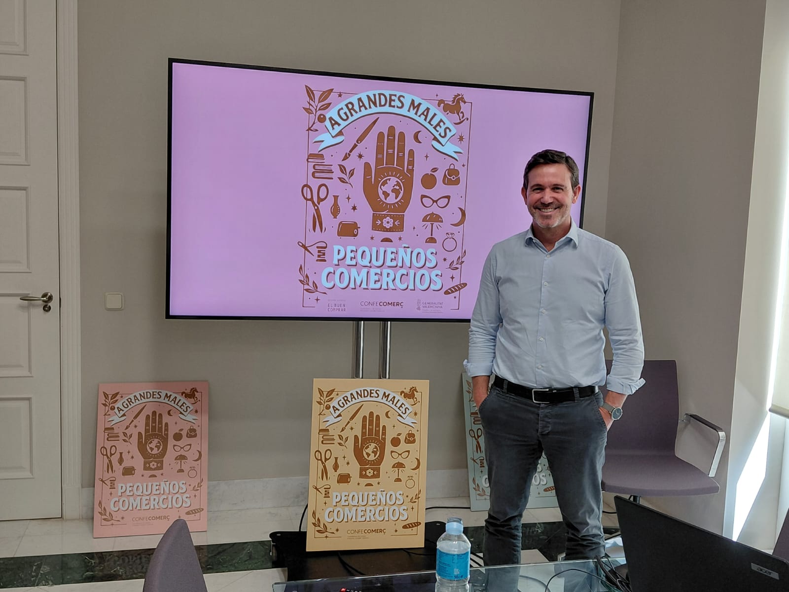 Rafa Torres, en la presentación de la campaña: "Grandes males, pequeño comercio"