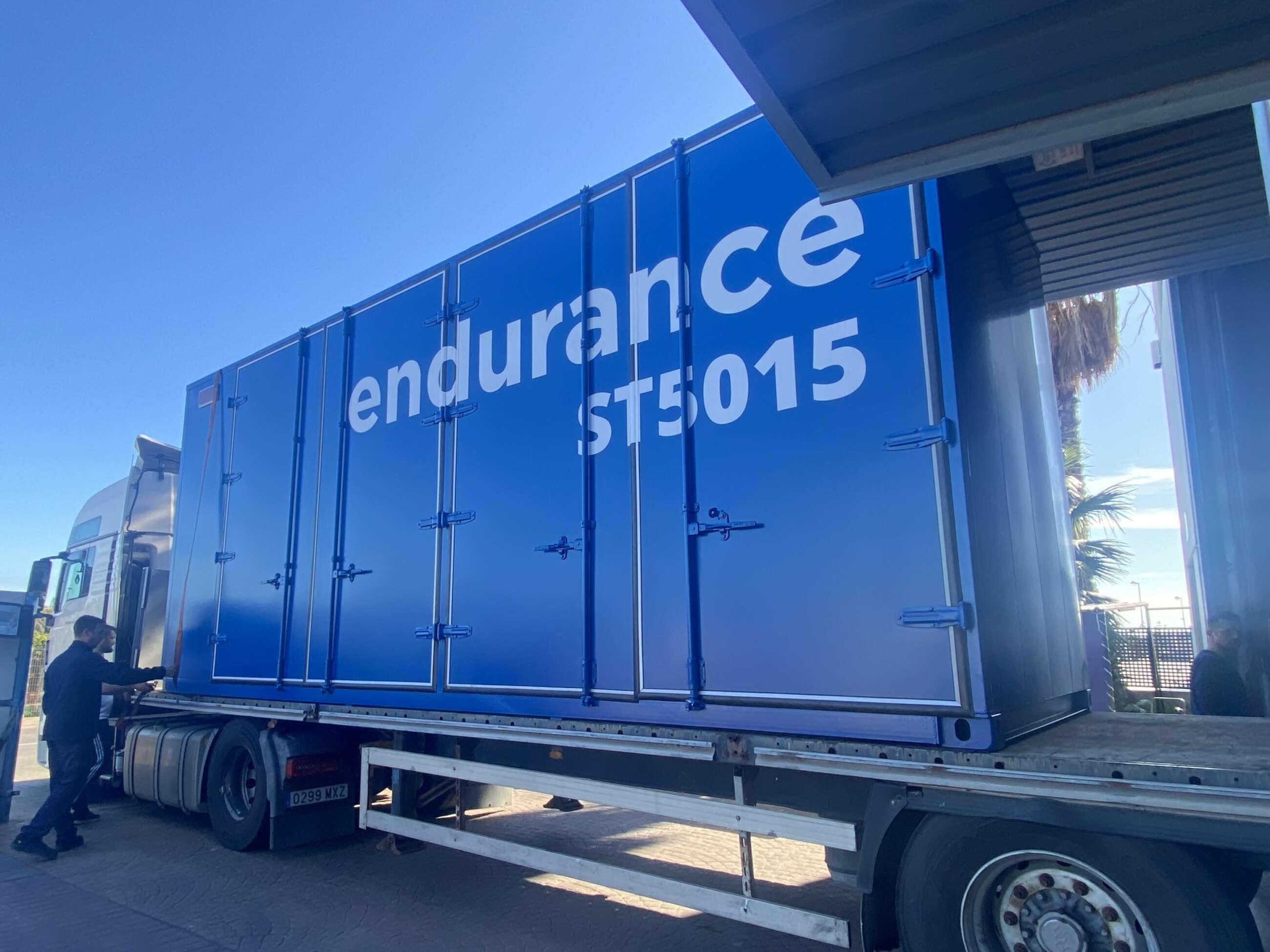 Salida de la primera megabatería de Endurance