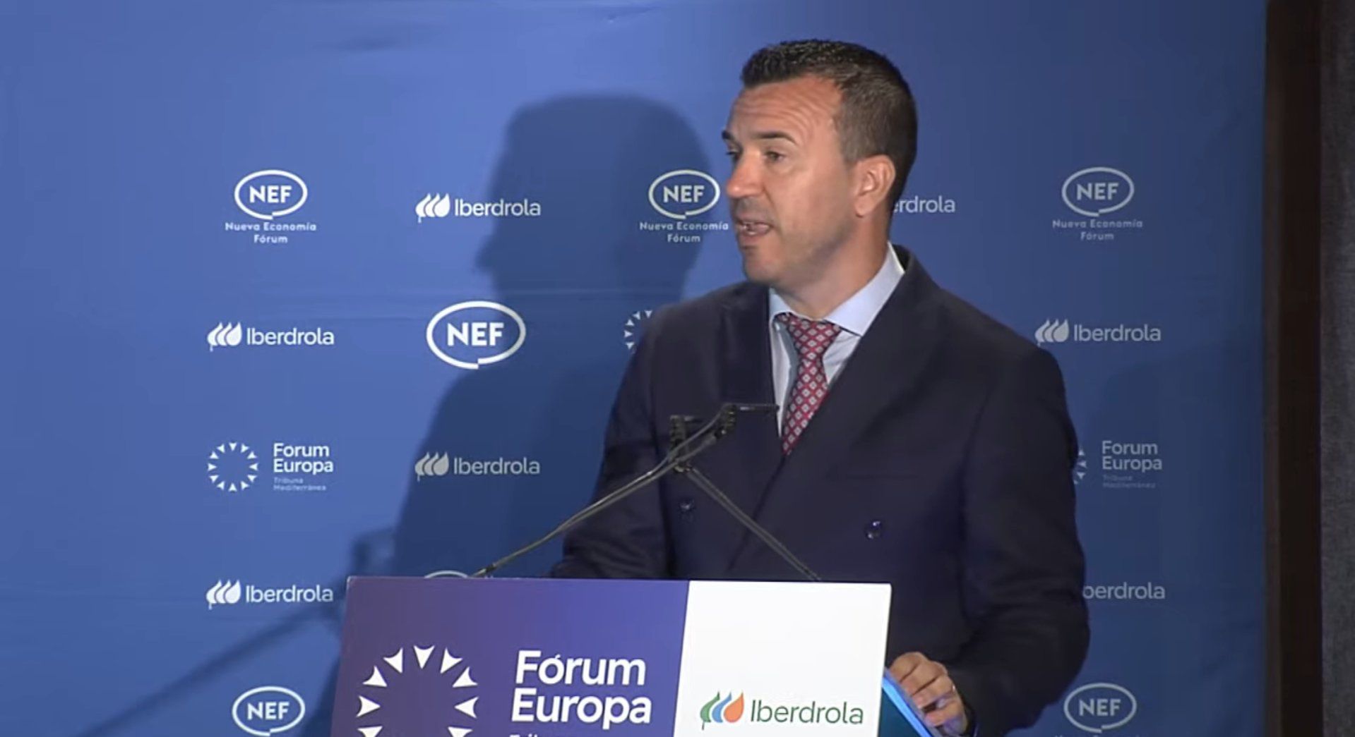 Vicente Mompó, presidente de la Diputación de Valencia, en el Forum Europa