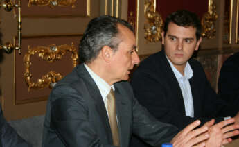 Reunión de Salvador Navarro y Albert Rivera en la CEV en una imagen de archivo.