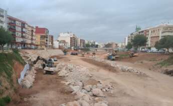 Obras de Lantania en el Barranco del Poyo. (Foto: Emilio Montesa/Lantania)