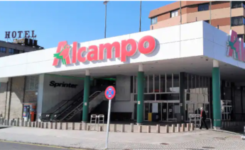 Imagen exterior del Alcampo de Coia (Vigo), el supermercado más barato de toda España