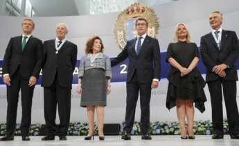 Isabel Castelo, al lado de Feijóo, en la entrega de las Medallas de Galicia 2017. EFE