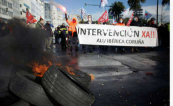 Protesta de los empleados de Alu Ibérica A Coruña. Cabalar / EFE