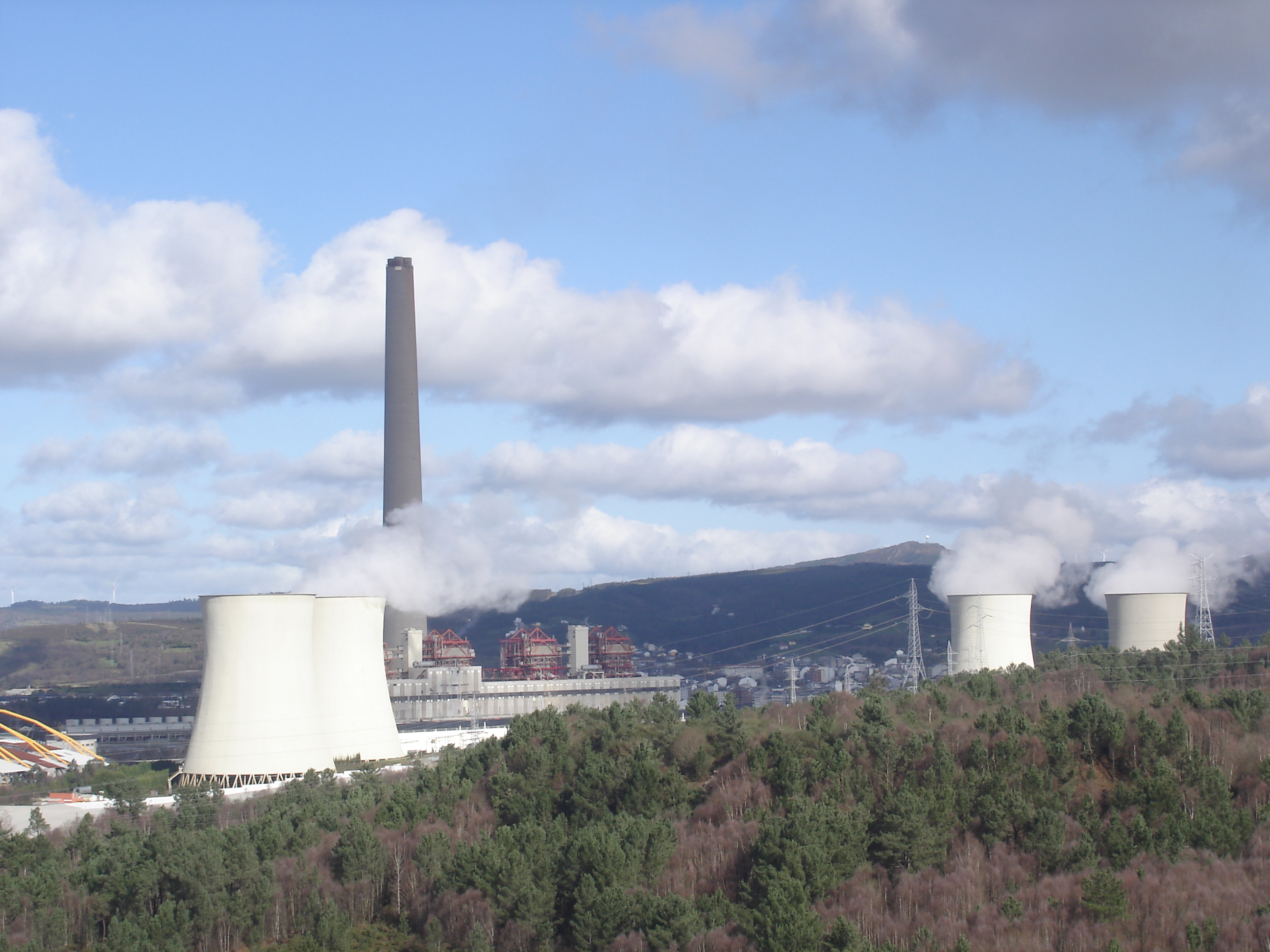 Endesa decidió cerrar la central térmica de As Pontes / Wikipedia