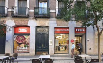 Supermercado Froiz en la calle Alcalá / Froiz