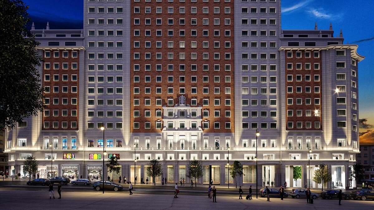 Inditex inaugurará sus nuevas tiendas de Zara y Stradivarius en el edificio España, en Madrid, este abril