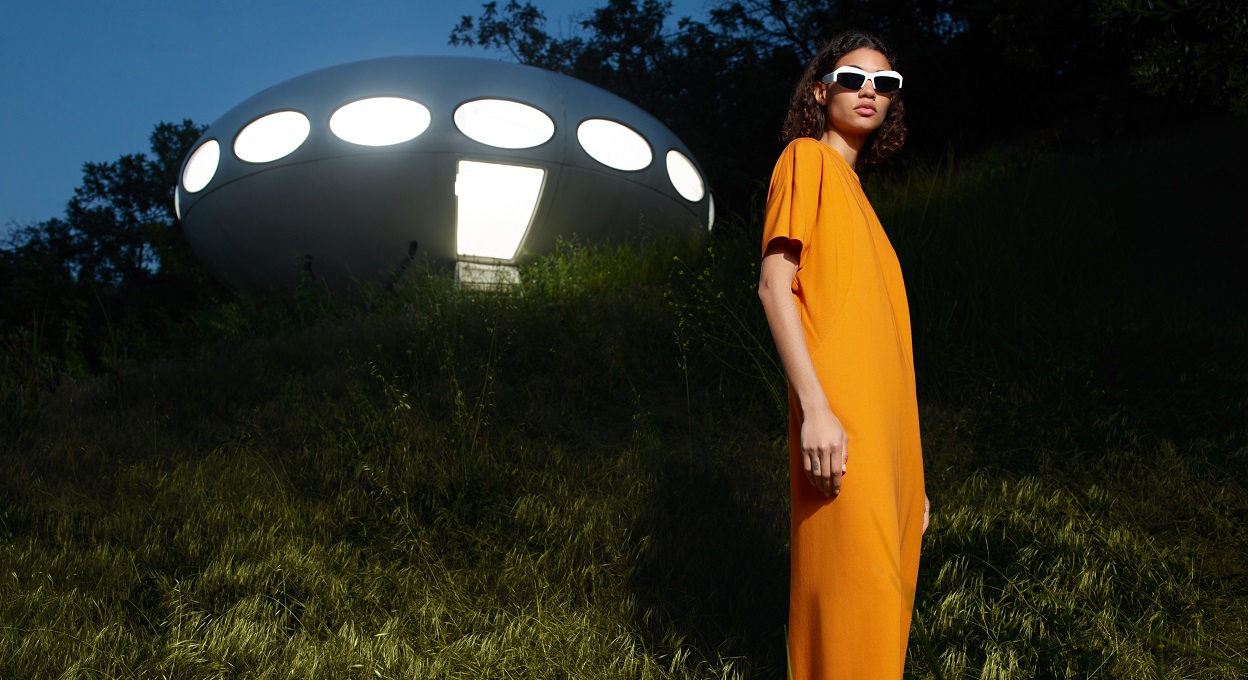 Inditex firma acuerdo por más de 100 millones para comprar durante tres años la fibra textil reciclada Infinna y comienza una colección cápsula con Zara. Foto: Inditex