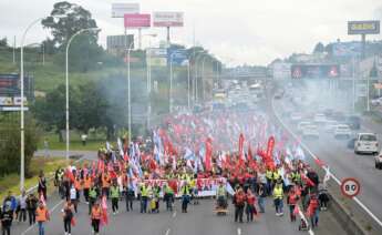 Manifestantes huelga metal A Coruña