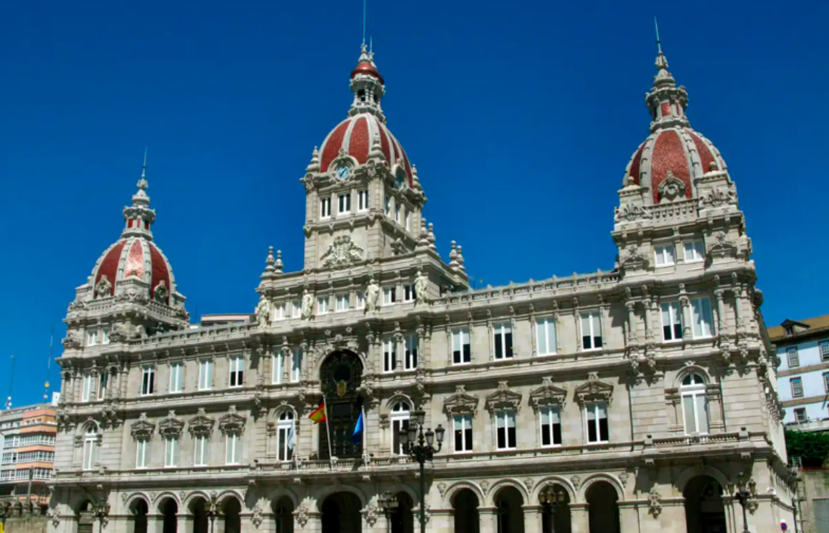 imagen exterior del ayuntamiento de a coruña