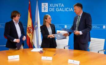La conselleira de Infraestruturas, Ethel Vázquez, firma el convenio entre la Xunta y Autoestradas de Galicia para congelar los peajes de autopistas autonómicas A Coruña-Carballo (AG-55) y Val Miñor (AG-57) / Xoán Crespo