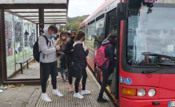 Imagen de archivo de un autobús en Galicia