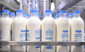 Naturleite envasa leche para Hacendado, la marca blanca de Mercadona / Naturleite