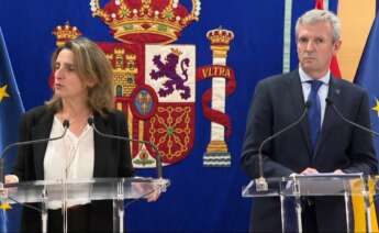 La vicepresidenta tercera, Teresa Ribera, junto al presidente de la Xunta, Alfonso Rueda, tras su reunión del pasado mes de noviembre / Europa Press