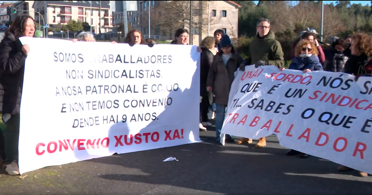 Protestas del personal de CCOO Galicia se manifiestan en Teo, A Coruña