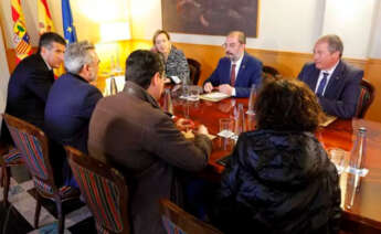 Reunión del presidente de Aragón, Javier Lambán, con los responsables de Finsa y Adeo, que emprenden un proyecto común en Platea, en Teruel