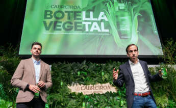 Presentación nueva botella vegetal de Cabreiroá