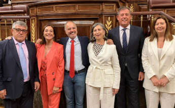 Los diputados socialistas gallegos Modesto Pose, Obdulia Taboadella, David Regades, Margarita Adrio, José Ramón Gómez Besteiro y Marga Martín en el Congreso