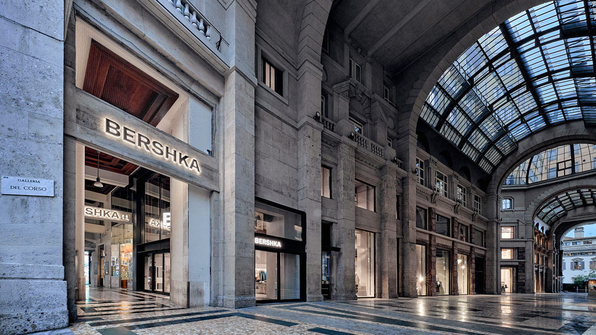 Tienda de Bershka en Milán