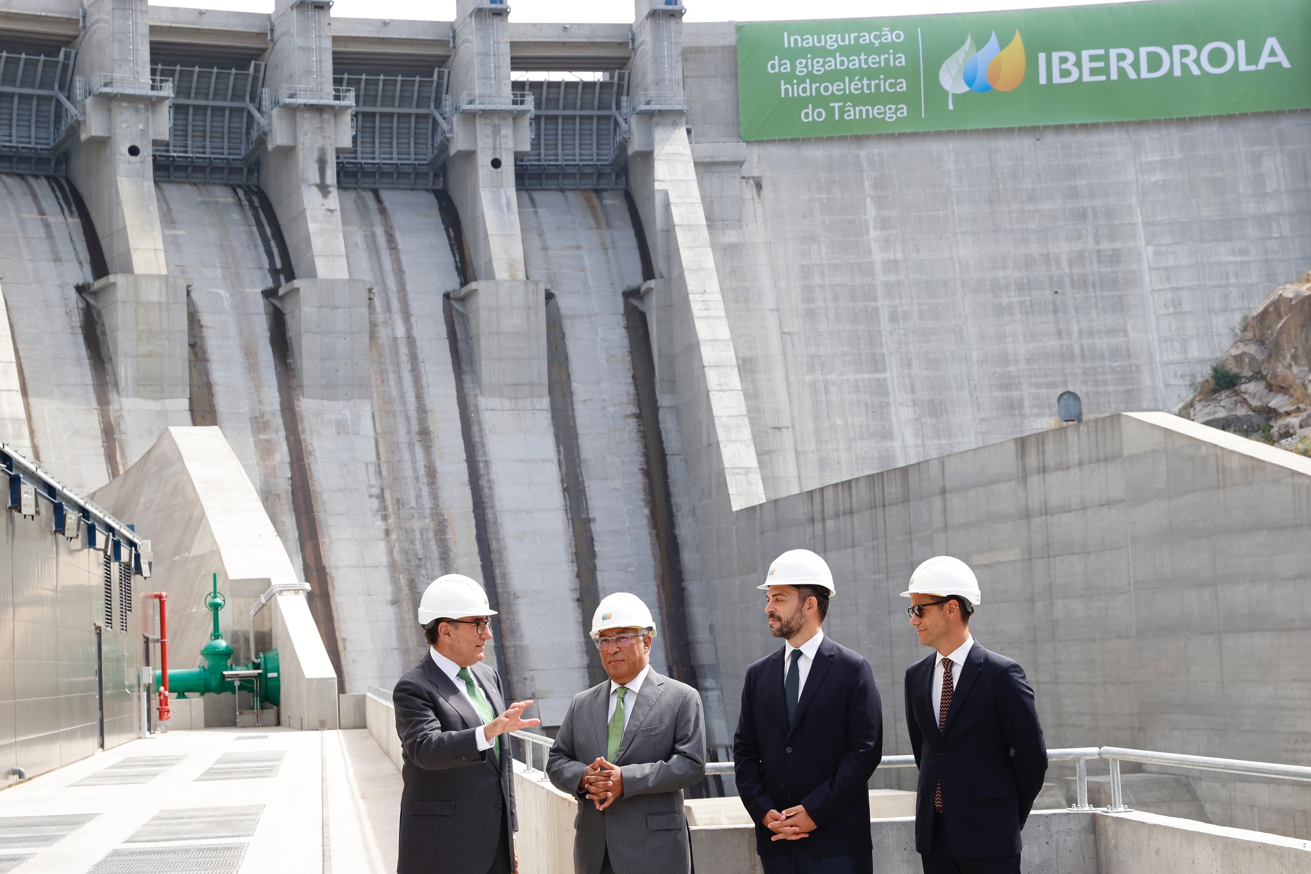 Ignacio Sánchez Galán y el presidente portugués, António Costa en la inauguración de la gigabatería hidroeléctrica del Támega / Iberdrola