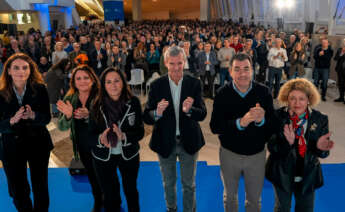 El candidato del PP a la Presidencia de la Xunta, Alfonso Rueda, en un acto sectorial de educación en Santiago