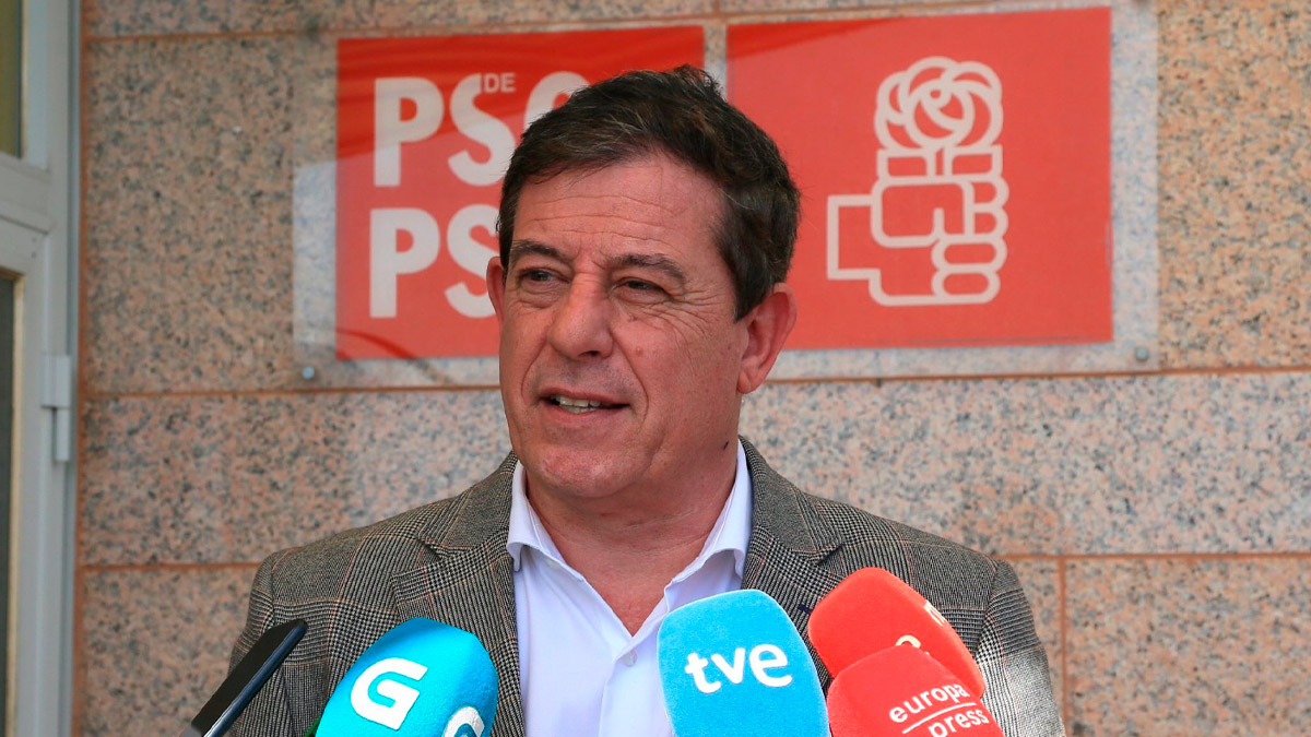 El portavoz parlamentario del PSdeG y candidato a la Secretaría Xeral de la formación, José Ramón Gómez Besteiro, en declaraciones a los medios