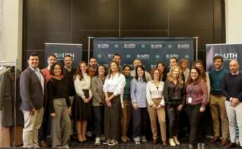 South elige a la empresa coruñesa Etiem para diseñar sus nuevos uniformes / Etiem