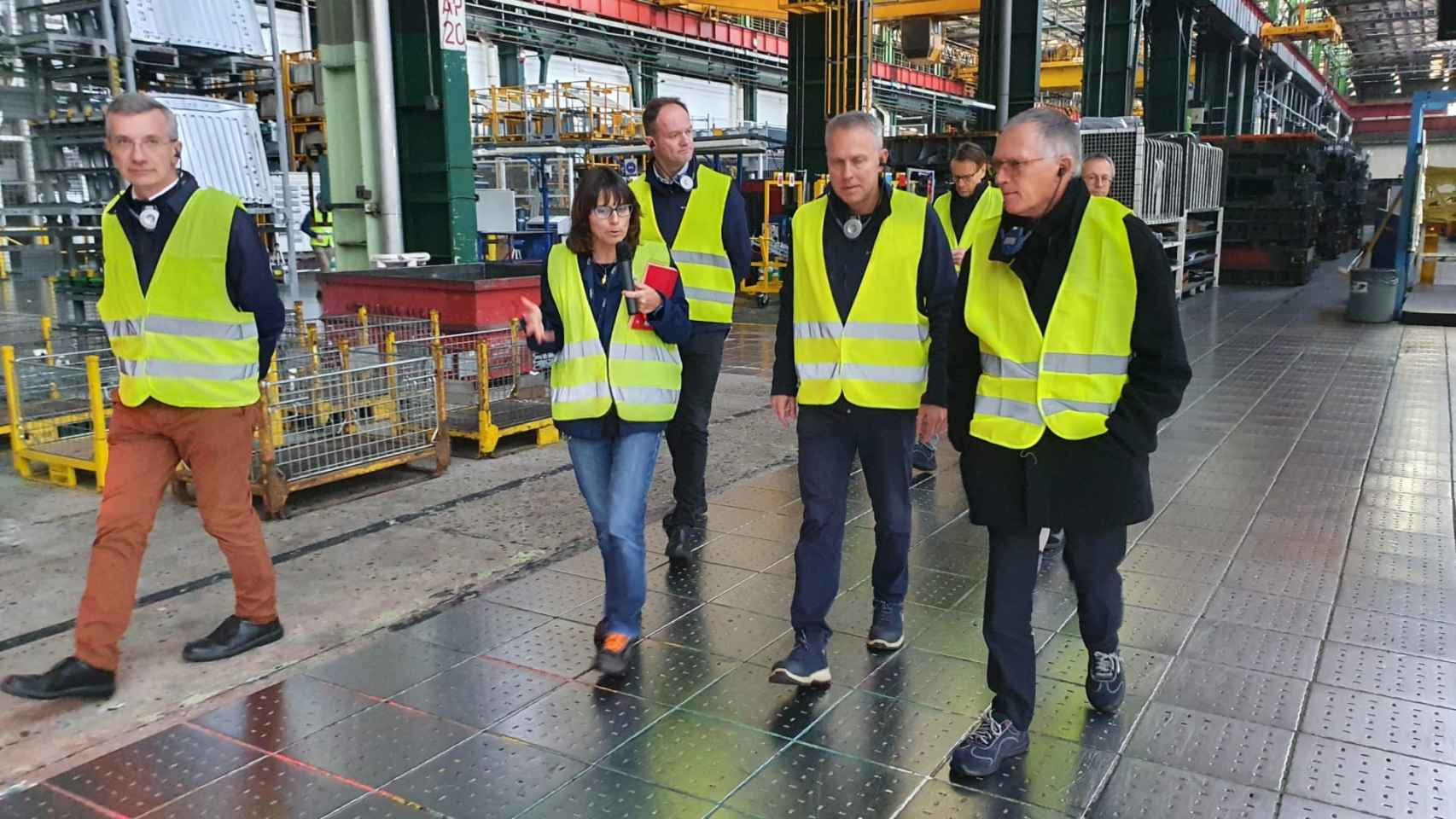 Carlos Tavares durante una visita a la planta de Vigo en 2023 / Stellantis