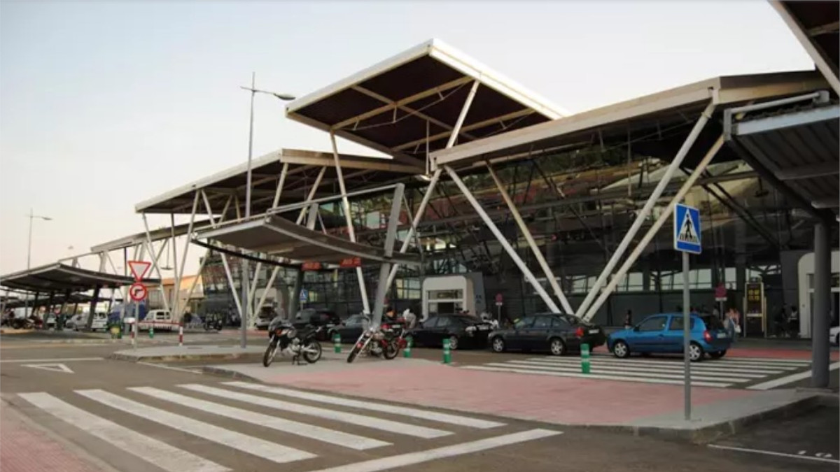 Imagen de archivo del aeropuerto de Zaragoza / Europa Press