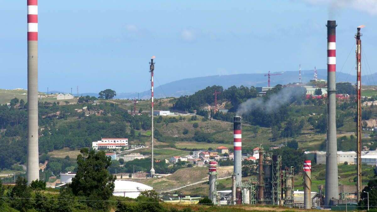 Refinería de Repsol en A Coruña / Wikipedia