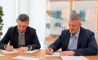 Manuel Domínguez de la Maza, director general de Mayoral, y Juan Ramón Meléndez, director de RE-VISTE