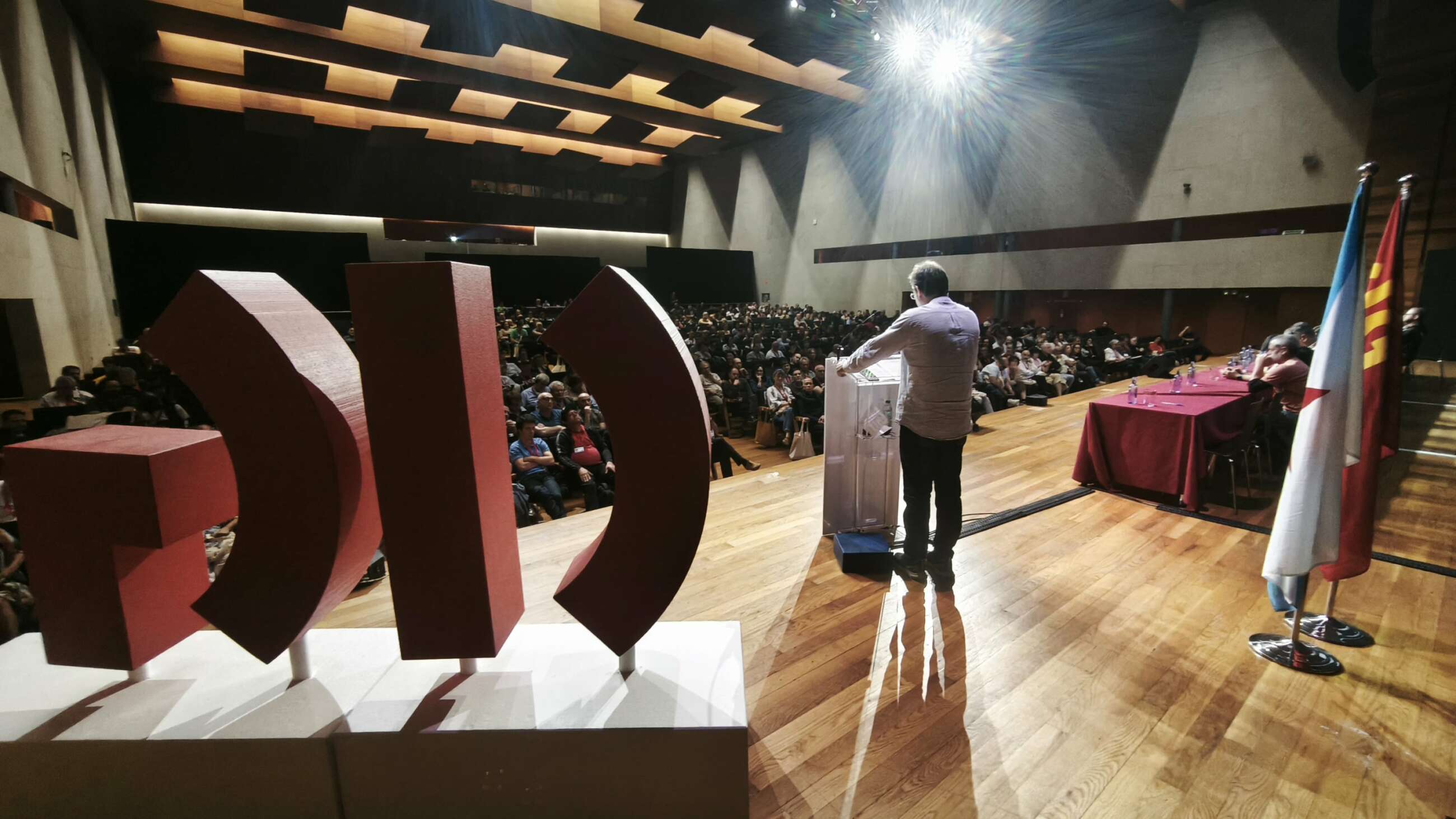 Paulo Carril interviene en la clausura del congreso de la CIG